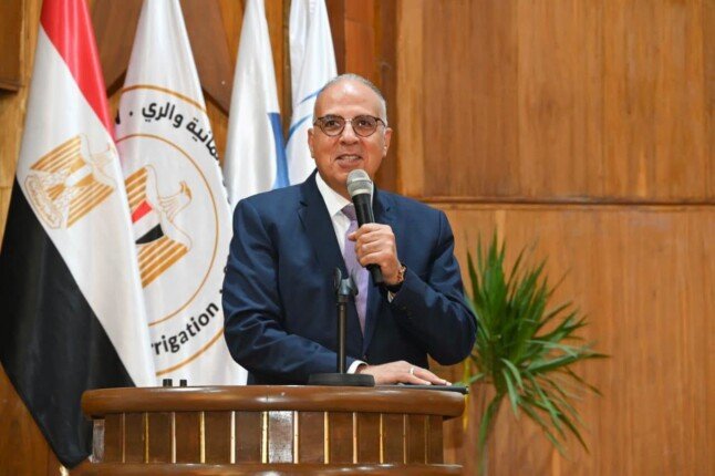 وزير الري يشهد فعاليات معسكر استهلال العام الدراسي الجديد لمدارس أجرو المصرية الإيطالية