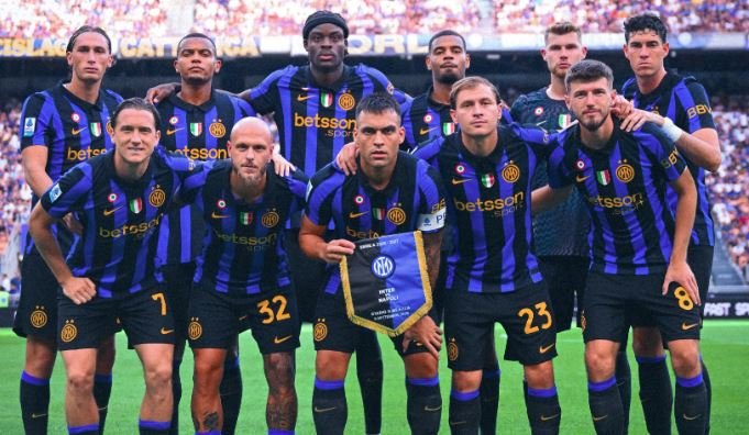 إنتر ميلان يقلب الطاولة على نابولي وينتزع فوزًا مثيرًا في الدوري الإيطالي «فيديو»