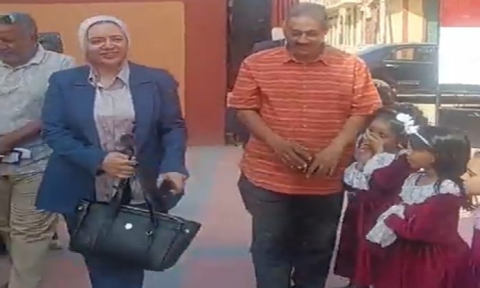 عودة مجمع إدفو للغات بعد عام من الإحلال.. ومطالب بمدرسة لغات جديدة لمواجهة الكثافة الطلابية