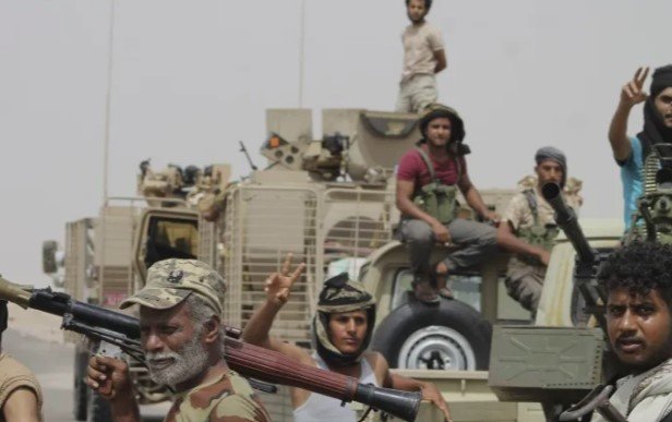مستشار وزير الإعلام اليمني: قرار تحرير العاصمة نهائي ومواجهة المشروع الحوثي تدخل مرحلة جديدة