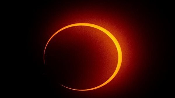 6 دقائق من الظلام التام.. تفاصيل أطول كسوف كلي للشمس تشهده 8 دول عربية