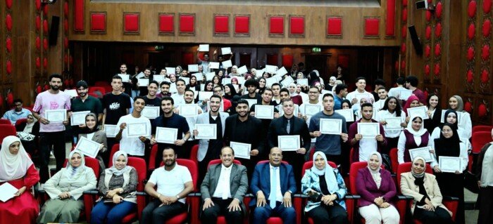 طلاب الجيوماتكس بجامعة القاهرة يحصدون مراكز متقدمة بـ9 مشروعات تطبيقية