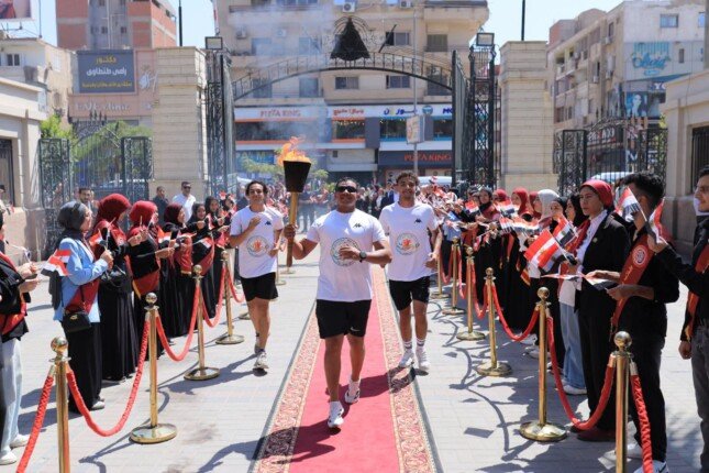 رحلة العطاء الوطني.. شعلة «أسبوع شباب الجامعات الـ14» تجوب الإسكندرية والسادات وبنها