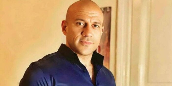أحمد مكي يعود إلى لوكيشن «فرصة سعيدة» بعد فترة من التوقف