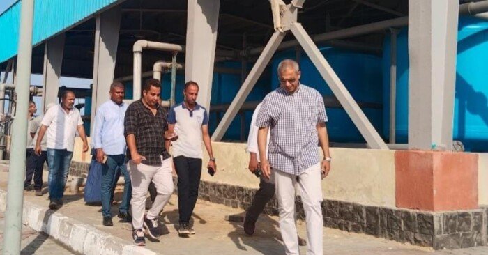 رئيس مياه البحر الأحمر يتفقد محطات حلايب ورأس حدربة.. توجيهات برفع كفاءة التشغيل