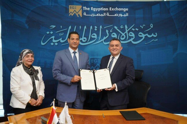 لـ 3 سنوات.. البورصة وأكاديمية السادات توسعان بروتوكول التعاون ليشمل شركات «السمسرة»
