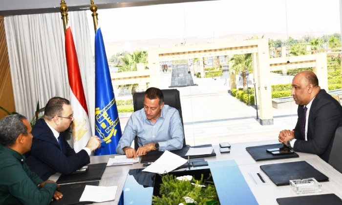 محافظ أسوان يوجّه بسرعة تشغيل جهاز الأشعة المقطعية بمستشفى كوم أمبو بتكلفة 30 مليون جنيه