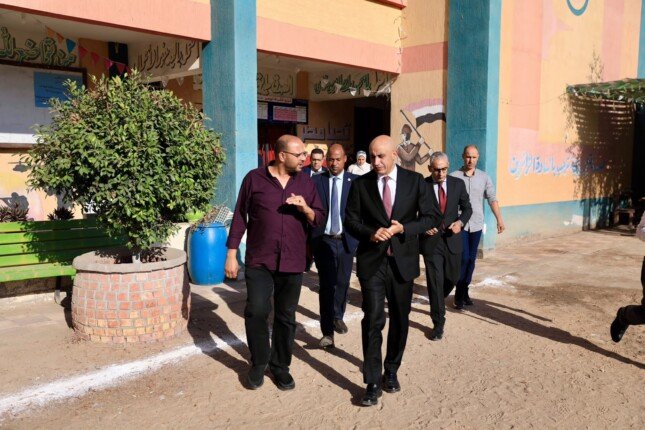بعد زيارة كفر الشيخ.. وزير التعليم يتابع انتظام العملية التعليمية في مدارس الغربية