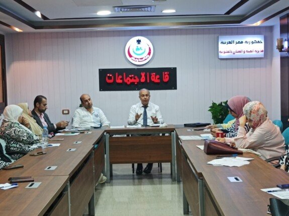 صحة القليوبية تبحث تطوير منظومة الإشراف الميداني على منشآت الرعاية الصحية الأولية