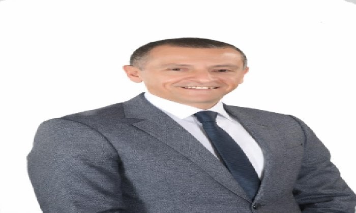 محافظ أسوان يوجه بربط مدينة سكر إدفو السكنية بشبكة الصرف الصحي