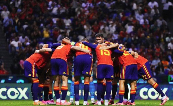 إسبانيا تستعد لإعلان أول قائمة بعد التتويج بكأس العالم.. 4 مباريات في 10 أيام