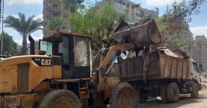 محافظ الجيزة يقرر استبعاد نائب رئيس حي بولاق الدكرور لقطاع النظافة ومشرف النظافة بالهيئة لقصور مستوى النظافة