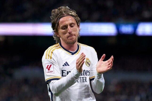 لوكا مودريتش يوجه رسالة مؤثرة إلى ريال مدريد ويكشف مفاجأة عن عودته