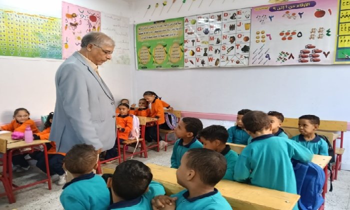 مدير تعليم قنا يتفقد مدارس دشنا ويشرح لطلاب الثانوية تفاصيل ومميزات «البكالوريا المصرية»