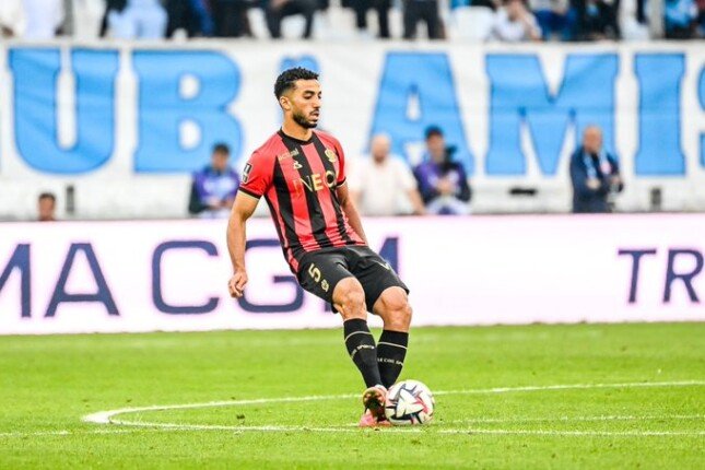 مدرب نيس يشيد بمحمد عبد المنعم بعد ظهوره الكامل أمام لو مان