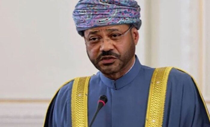 وزير الخارجية العماني: سنواصل المساعي الرامية إلى صون الملاحة في مضيق هرمز