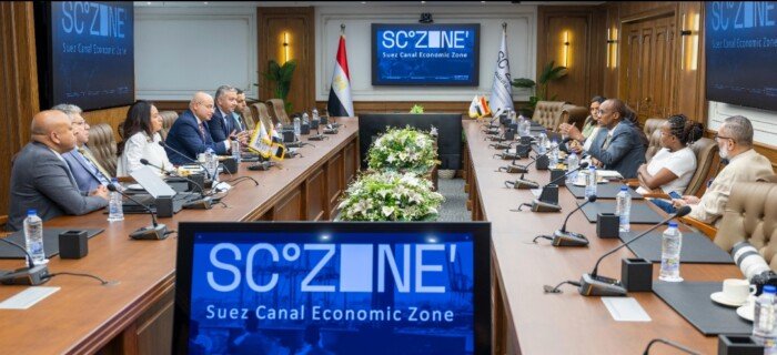 رئيس اقتصادية قناة السويس يبحث مع المبعوث الكيني لشؤون تغير المناخ مجالات التحول للأخضر