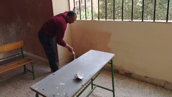 قبل انطلاق العام الدراسي.. التعليم تكشف نسب إنجاز دهانات الفصول وتوفير 500 ألف ديسك سنويًا