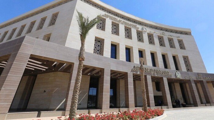 للمعلمين بعد سن المعاش.. التعليم تحسم قواعد الاستبقاء وإخلاء الطرف