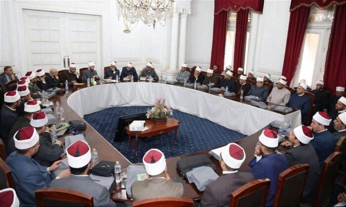 وزير الأوقاف يلتقي الفائزين في مسابقات «دوري النجباء» ويؤكد أهمية بناء الإمام المتكامل