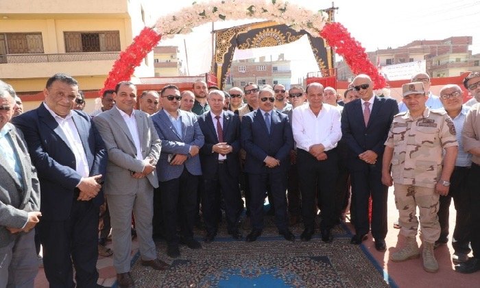 محافظ الشرقية يفتتح 5 مدارس جديدة بأبو كبير وفاقوس