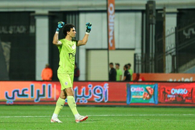 بعد استبعادهم من قائمة مباراة إيه إس بورت.. الزمالك يكشف موقف محمد عواد والمهدي سليمان