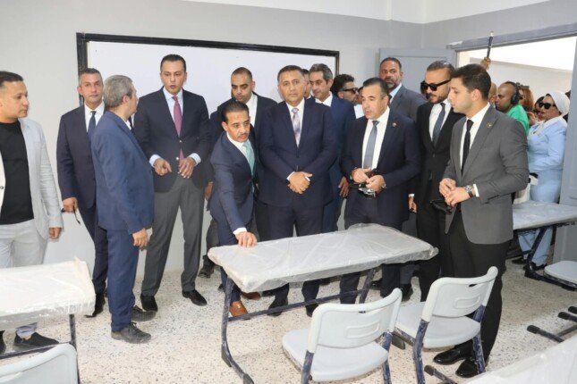 محافظ القليوبية يتفقد تطوير ورفع كفاءة مدرسة المنايل الابتدائية المشتركة بالخانكة