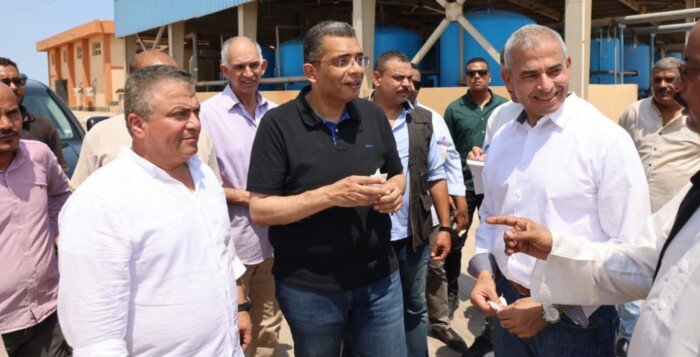 أمن مائي مستدام بالجنوب.. محافظ البحر الأحمر يتفقد محطة تحلية الشلاتين بطاقة 9 آلاف متر مكعب