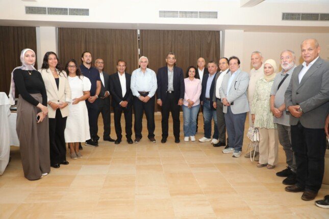 مستثمرو مرسى علم يثمنون جهود محافظ البحر الأحمر في دفع عجلة التنمية