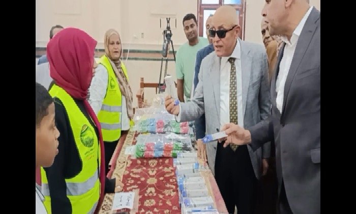 محافظ الأقصر يفتتح معرض «أهلاً مدارس» بالطود بتخفيضات تصل إلى 40%