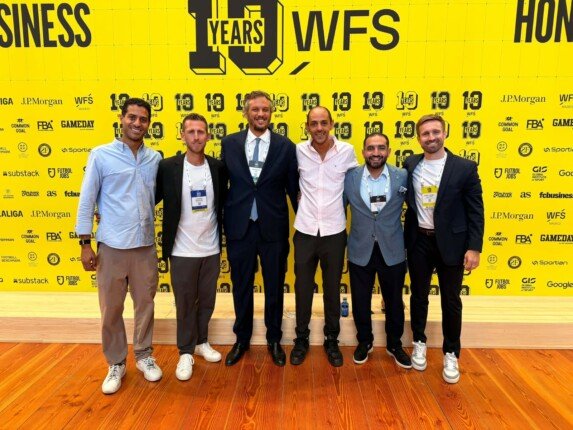 بيراميدز يشارك في «مدريد وورلد سومت» ويبحث التعاون مع بادالونا الإسباني