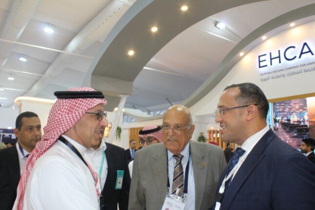 مشاركة فعالة للشركة «القابضة للمطارات» خلال معرض العلمين للطيران والفضاء 2026