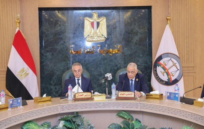 النائب العام ووزير العدل يبحثان دعم منظومة العدالة وتطوير العمل القضائي