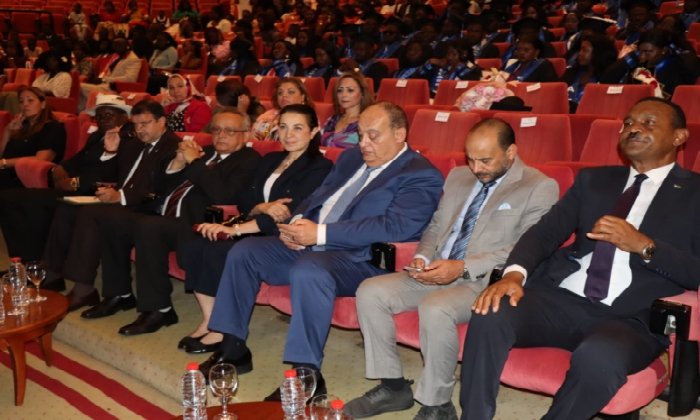 جامعة الإسكندرية تشارك في حفل تخرج الدفعة الـ 14 من برنامج الشباب الإفريقي للتنمية
