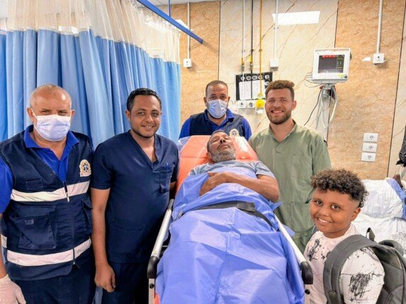 تحسن ملحوظ في حالة والد الطفل محمد رجب.. وهيئة الإسعاف تكشف التفاصيل