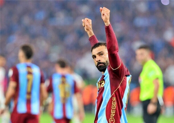 رقم غائب منذ 12 عامًا.. محمد صلاح يكتب التاريخ مع طرابزون أمام جالاتا سراي