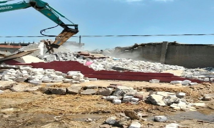 إزالة 14 متغيرًا مكانيًا مخالفًا بأحياء الإسكندرية