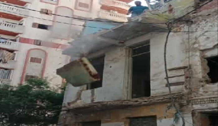 سقوط أجزاء من عقار بمنطقة أمبروزو بالإسكندرية دون إصابات