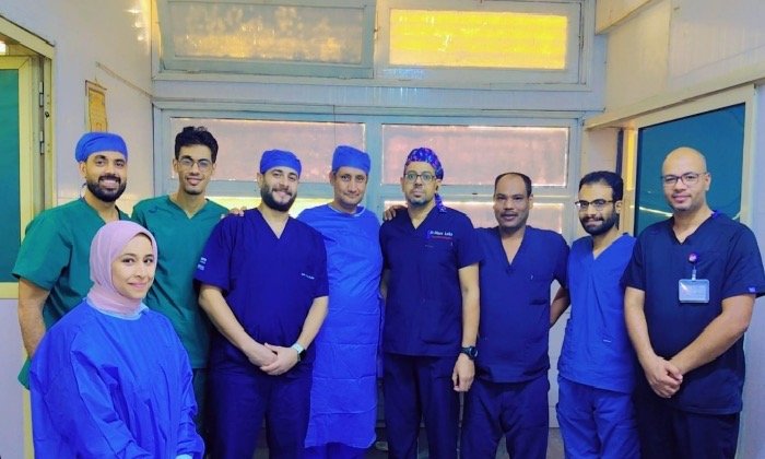 محافظ قنا يشيد بإنهاء قوائم انتظار عمليات اللوز واللحمية بمستشفى قنا العام