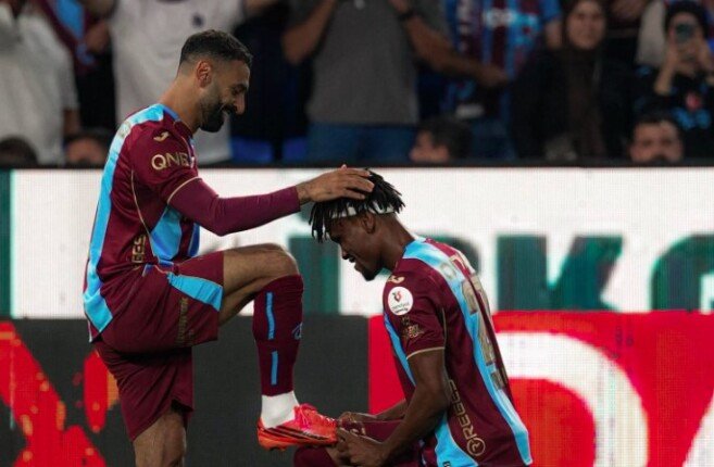 «بهدفان وأسيست».. محمد صلاح يقود طرابزون سبور لضرب جالطة سراي بثلاثية في الشوط الأول «فيديو»
