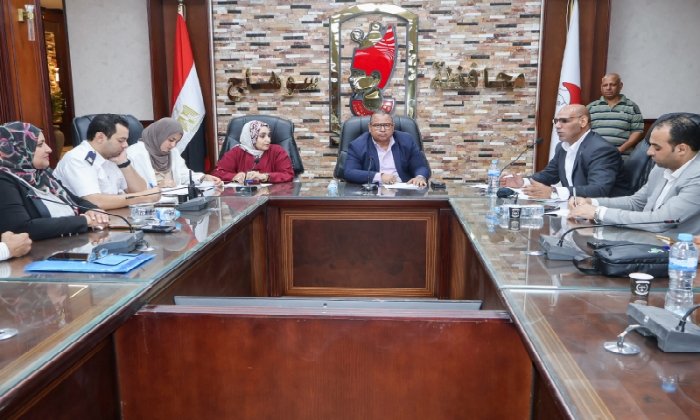 محافظ سوهاج لـ «برلمانيي الشيوخ»: لن نتدخر جهداً في نقل نبض الشارع وتحسين جودة الخدمات