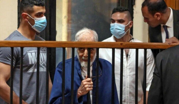 لـ 10 نوفمبر.. تأجيل إعادة محاكمة محمود عزت و4 آخرين بتهمة التخابر مع دول أجنبية