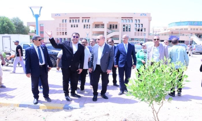 رئيس جامعة سوهاج يتفقد جاهزية مقر الجامعة الجديد قبل انطلاق العام الدراسي