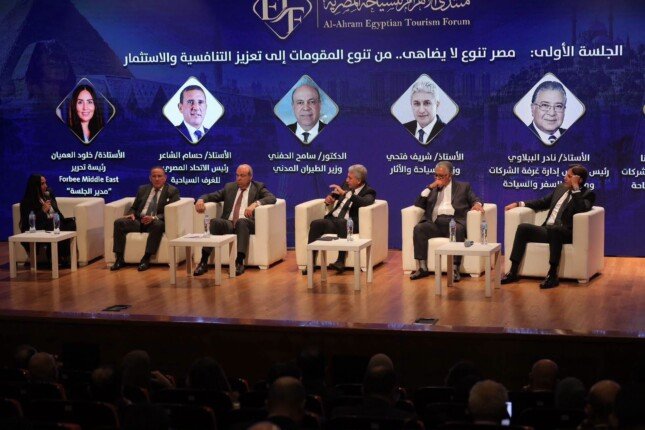 وزيرا السياحة والطيران يستعرضان جهود تطوير المنتج السياحي وتعزيز تنافسية مصر