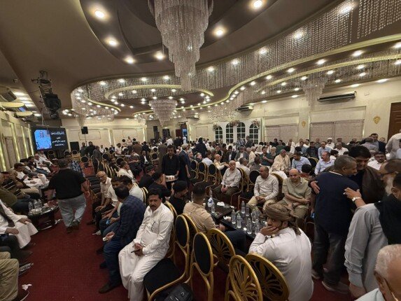 توافد كبير لأداء واجب العزاء في وفاة الشيخ عيدروس صالح العيسي بالقاهرة