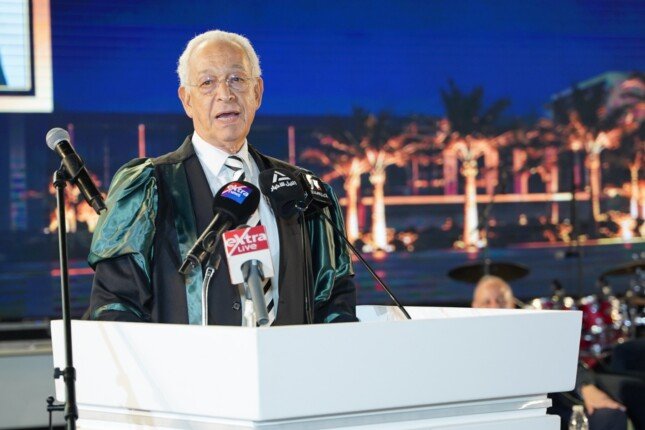 هاني هلال لخريجي الجامعة المصرية اليابانية: الاستثمار في الإنسان مفتاح بناء المستقبل