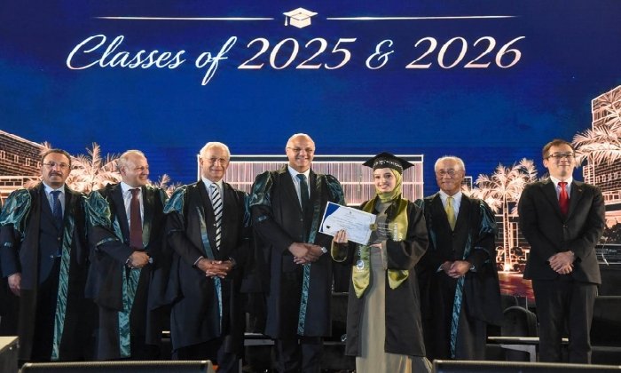 محافظ الإسكندرية يشهد حفل تخرج دفعات بالجامعة المصرية اليابانية