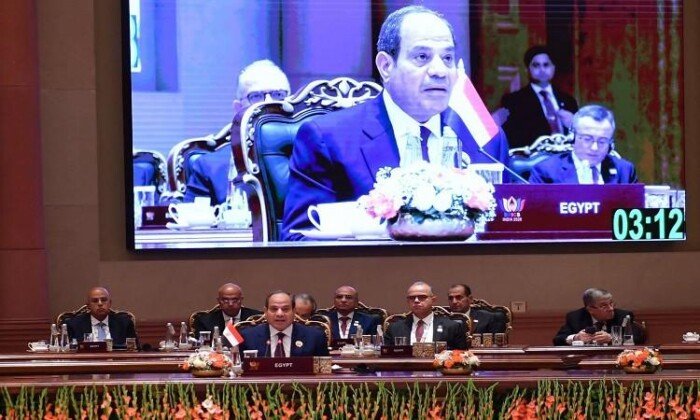 الرئيس السيسي يشارك في الصورة الجماعية الرسمية لرؤساء دول وحكومات «بريكس»