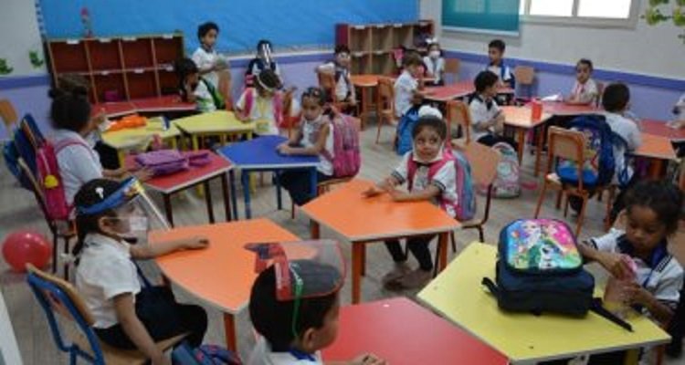 بالرقم القومي أو كود الطالب.. «التعليم» تحدد طريقة سداد مصروفات المدارس الرسمية للغات 2026