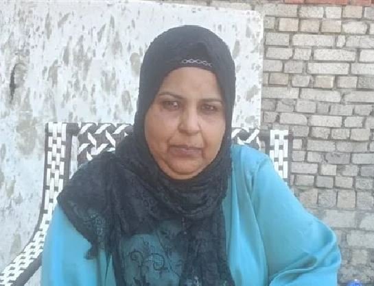 «ميتة في السيستم وعايشة على الأرض».. خطأ إلكتروني يسجل سيدة بالفيوم ضمن المتوفين ويحرمها من المعاش